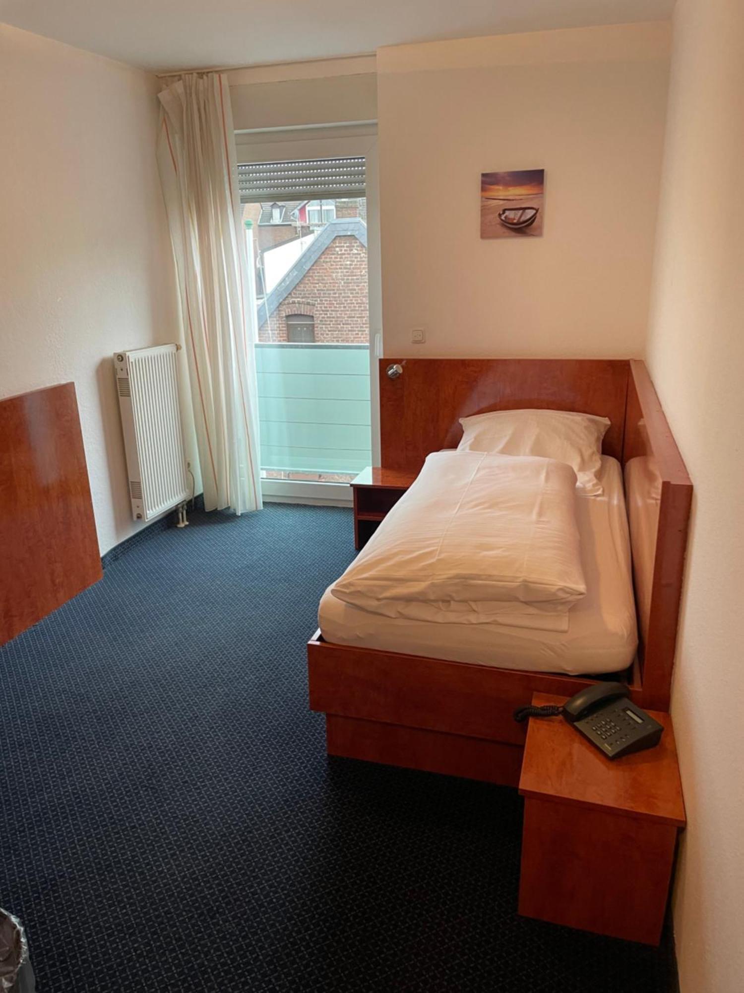 Hotel Merkenich Köln Eksteriør billede