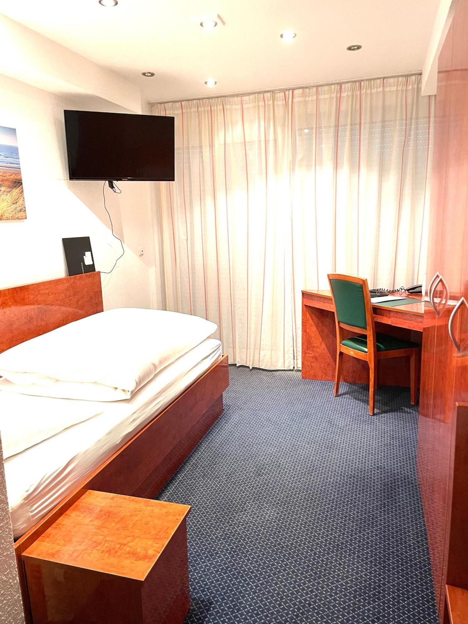 Hotel Merkenich Köln Eksteriør billede